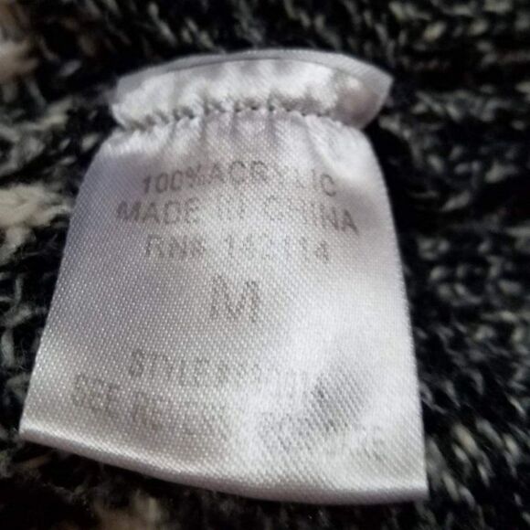 Charlotte Russe Unstructured Cardigan (Red/Black/White) size Medium - Picture 8 of 9